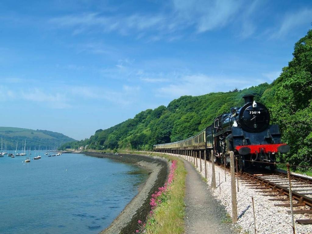Caldon Holiday Chalet Sleeps 4 In Dartmouth Wifi Electric Inc Pet Friendly Buitenkant foto