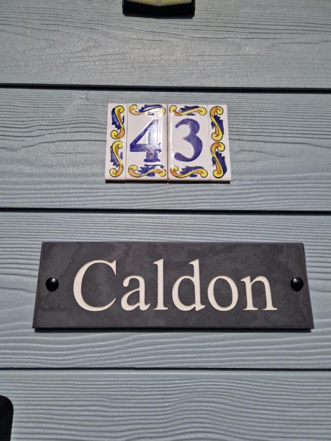 Caldon Holiday Chalet Sleeps 4 In Dartmouth Wifi Electric Inc Pet Friendly Buitenkant foto